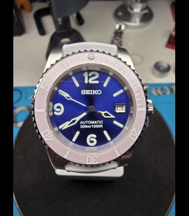 Marine pink and blue